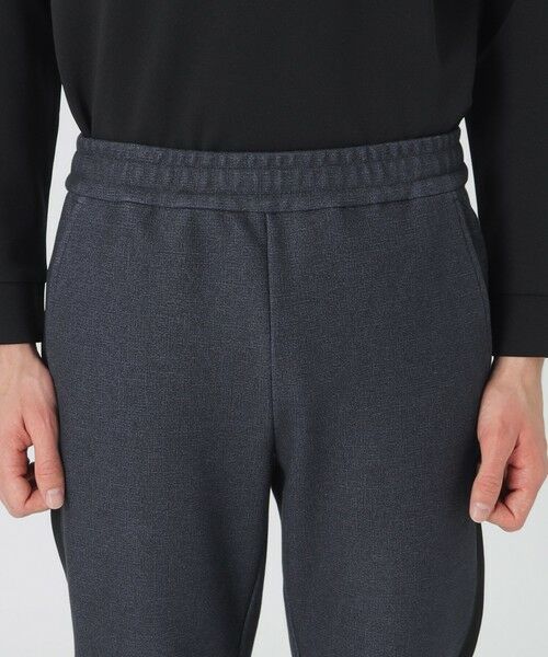 BLUE LABEL / BLACK LABEL CRESTBRIDGE / ブルーレーベル / ブラックレーベル・クレストブリッジ  その他パンツ | 【BLACK lab.】ダウンファブリックトラックパンツ | 詳細12