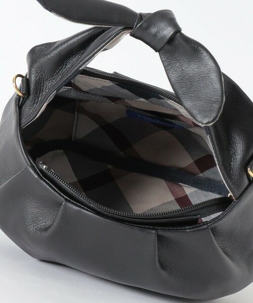 BLUE LABEL / BLACK LABEL CRESTBRIDGE / ブルーレーベル / ブラックレーベル・クレストブリッジ  ショルダーバッグ | ギャザーリボンレザーバッグ | 詳細5