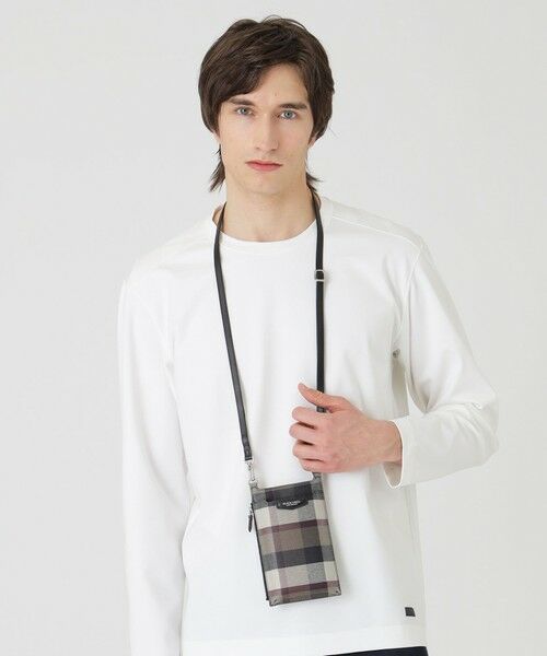 BLUE LABEL / BLACK LABEL CRESTBRIDGE / ブルーレーベル / ブラックレーベル・クレストブリッジ  財布・コインケース・マネークリップ | 【一部店舗限定】PVCクレストブリッジチェックスマホショルダー | 詳細9