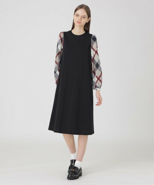 BLUE LABEL / BLACK LABEL CRESTBRIDGE / ブルーレーベル / ブラックレーベル・クレストブリッジ ドレス | コンパクトライトポンチサックドレス | 詳細1