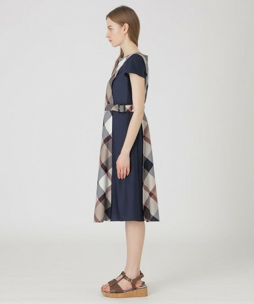 ブルーレーベルクレストブリッジ シックツイルオールインワン BLUE LABEL CRESTBRIDGE（ブルーレーベルクレストブリッジ）の