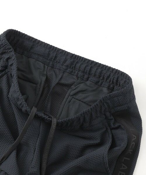 BLUE LABEL / BLACK LABEL CRESTBRIDGE / ブルーレーベル / ブラックレーベル・クレストブリッジ  その他パンツ | 【BLACK lab.】ブリーズメッシュトラックパンツ | 詳細26