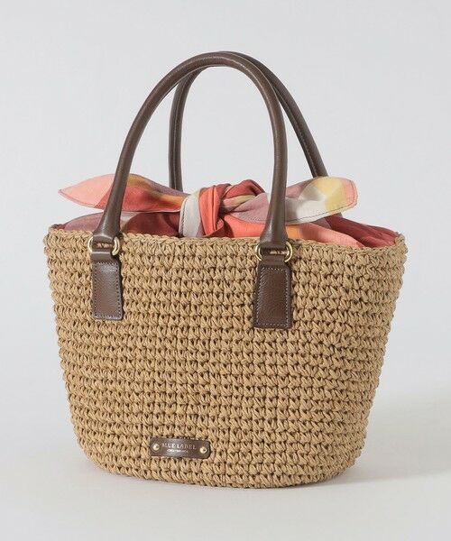 スタイリングの寄りもしくは商品画像