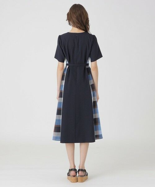 BLUE LABEL / BLACK LABEL CRESTBRIDGE / ブルーレーベル / ブラックレーベル・クレストブリッジ  ドレス | ウェザーストレッチチェックコンビドレス | 詳細2