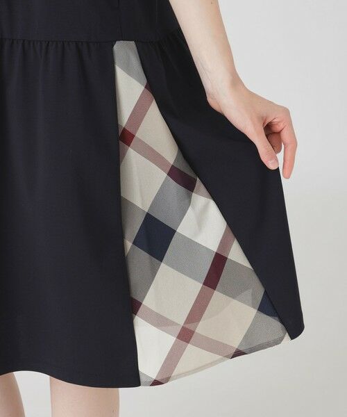 BLUE LABEL / BLACK LABEL CRESTBRIDGE / ブルーレーベル / ブラックレーベル・クレストブリッジ  ドレス | コンパクトポンチティアードドレス | 詳細10