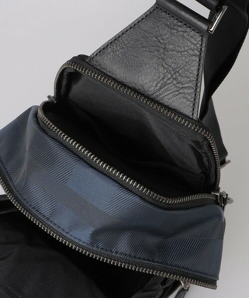 BLUE LABEL / BLACK LABEL CRESTBRIDGE / ブルーレーベル / ブラックレーベル・クレストブリッジ  ショルダーバッグ | 【一部店舗限定】シャドークレストブリッジチェックボディバッグ | 詳細12