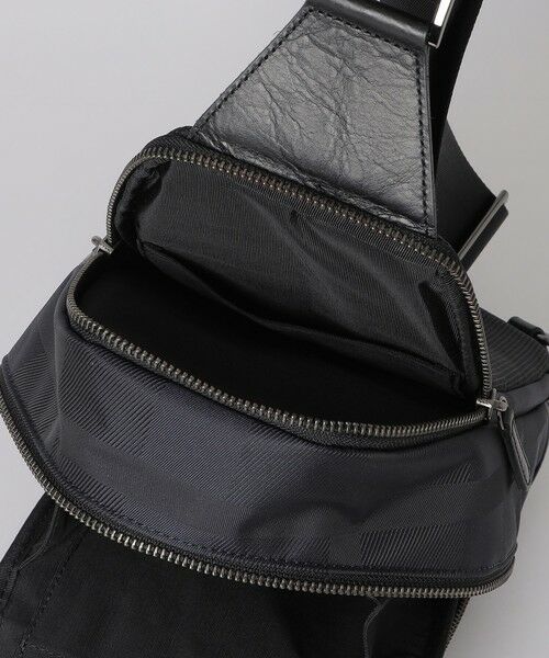BLUE LABEL / BLACK LABEL CRESTBRIDGE / ブルーレーベル / ブラックレーベル・クレストブリッジ  ショルダーバッグ | 【一部店舗限定】シャドークレストブリッジチェックボディバッグ | 詳細19