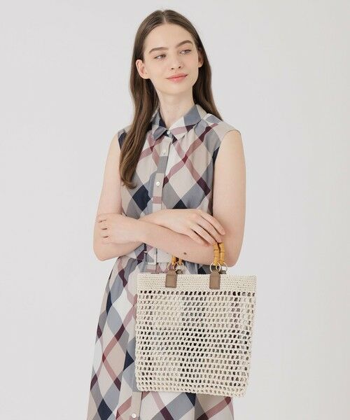 BLUE LABEL / BLACK LABEL CRESTBRIDGE / ブルーレーベル / ブラックレーベル・クレストブリッジ  ショルダーバッグ | コードメッシュリバーシブルトート | 詳細1