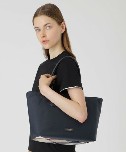 BLUE LABEL / BLACK LABEL CRESTBRIDGE / ブルーレーベル / ブラックレーベル・クレストブリッジ  ショルダーバッグ | パーシャルクレストブリッジチェックナイロントート | 詳細15