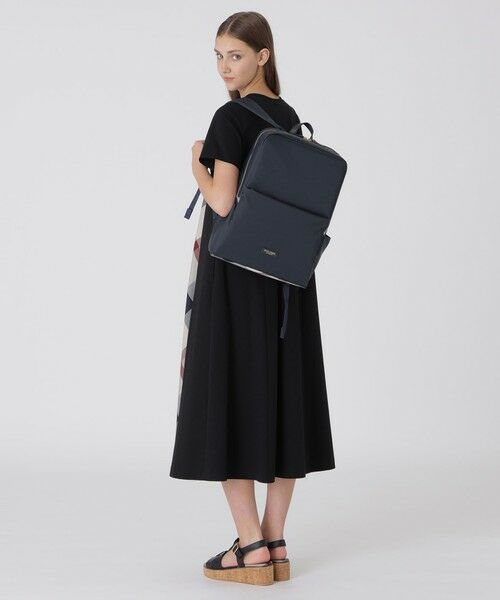 BLUE LABEL / BLACK LABEL CRESTBRIDGE / ブルーレーベル / ブラックレーベル・クレストブリッジ  ショルダーバッグ | ナイロンバックパック | 詳細9