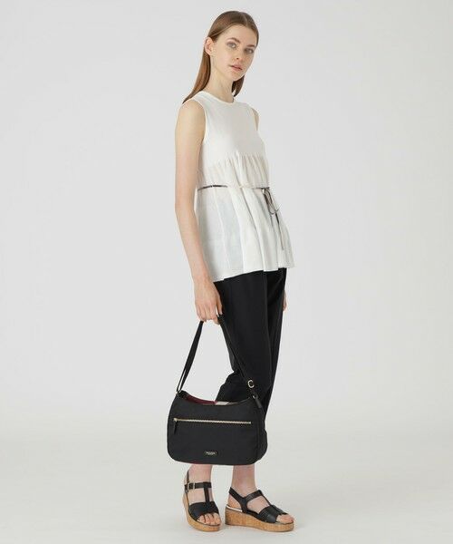 BLUE LABEL / BLACK LABEL CRESTBRIDGE / ブルーレーベル / ブラックレーベル・クレストブリッジ  ショルダーバッグ | ナイロンワンショルダー | 詳細2