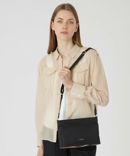 BLUE LABEL / BLACK LABEL CRESTBRIDGE / ブルーレーベル / ブラックレーベル・クレストブリッジ  ショルダーバッグ | パーシャルクレストブリッジチェックナイロンミニショルダー | 詳細1