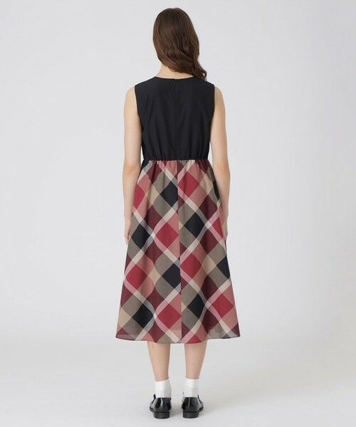 BLUE LABEL / BLACK LABEL CRESTBRIDGE / ブルーレーベル / ブラックレーベル・クレストブリッジ ドレス | 【接触冷感】クレストブリッジチェッククールドライドッキングドレス | 詳細2