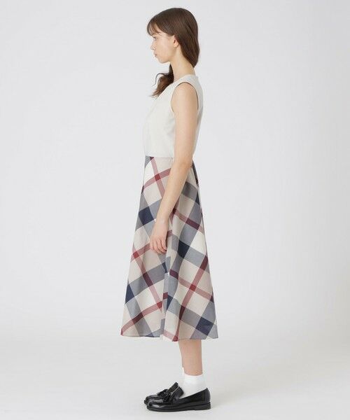 BLUE LABEL / BLACK LABEL CRESTBRIDGE / ブルーレーベル / ブラックレーベル・クレストブリッジ ドレス | 【接触冷感】クレストブリッジチェッククールドライドッキングドレス | 詳細11