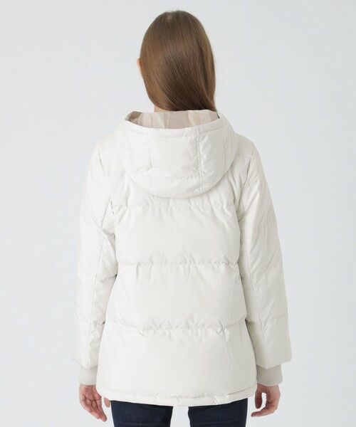 BLUE LABEL / BLACK LABEL CRESTBRIDGE / ブルーレーベル / ブラックレーベル・クレストブリッジ  その他アウター | 【一部店舗限定】ハイマルチピーチタフタミドルダウンコート | 詳細4