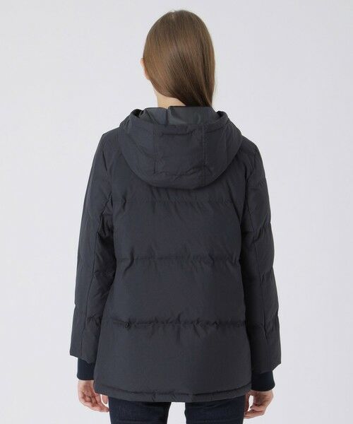BLUE LABEL / BLACK LABEL CRESTBRIDGE / ブルーレーベル / ブラックレーベル・クレストブリッジ  その他アウター | 【一部店舗限定】ハイマルチピーチタフタミドルダウンコート | 詳細18