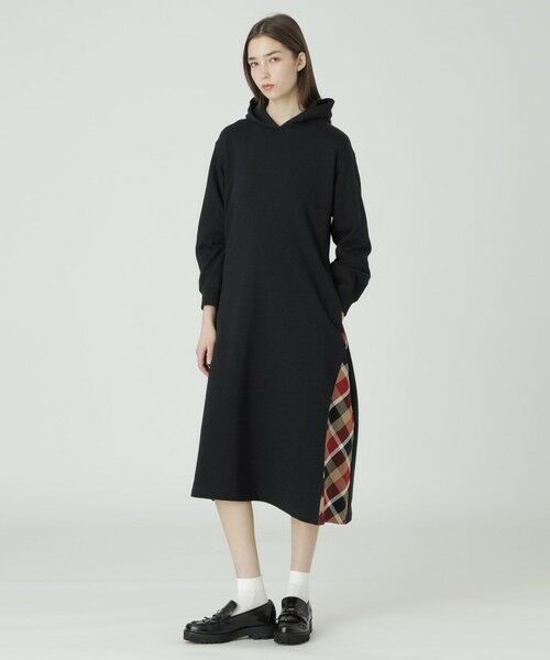 セール】 【一部店舗限定】ベーシック裏毛フードワンピース