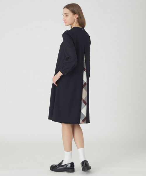 BLUE LABEL / BLACK LABEL CRESTBRIDGE / ブルーレーベル / ブラックレーベル・クレストブリッジ ドレス | 【一部店舗限定】サージストレッチAラインドレス(ネイビー3)