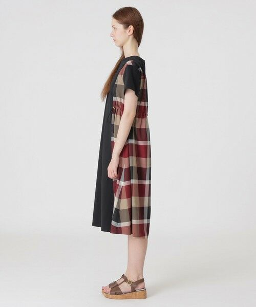 BLUE LABEL / BLACK LABEL CRESTBRIDGE / ブルーレーベル / ブラックレーベル・クレストブリッジ  ドレス | 【一部店舗限定】コンパクトクリアーポンチチェックコンビドレス | 詳細1