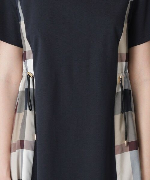 BLUE LABEL / BLACK LABEL CRESTBRIDGE / ブルーレーベル / ブラックレーベル・クレストブリッジ  ドレス | 【一部店舗限定】コンパクトクリアーポンチチェックコンビドレス | 詳細8