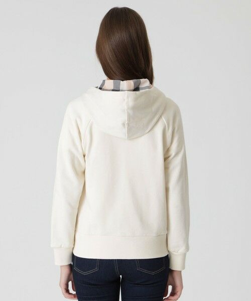 新品　BURBERRY　ブルーレーベルクレストブリッジ ジップアップパーカー セール】 【一部店舗限定】ベーシックパーカー （カットソー