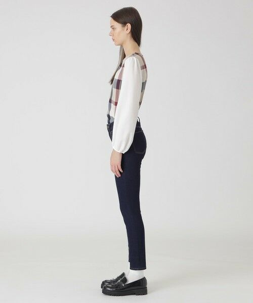 BLUE LABEL / BLACK LABEL CRESTBRIDGE / ブルーレーベル / ブラックレーベル・クレストブリッジ  その他パンツ | 【一部店舗限定】ハイストレッチクリアデニムスキニーパンツ | 詳細2