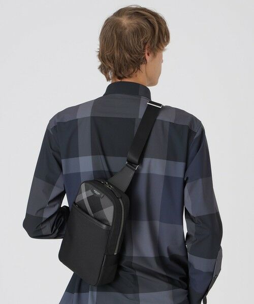 BLUE LABEL / BLACK LABEL CRESTBRIDGE / ブルーレーベル / ブラックレーベル・クレストブリッジ  ショルダーバッグ | ライトウェイトコーデュラバリスティックスマートボディバック | 詳細1