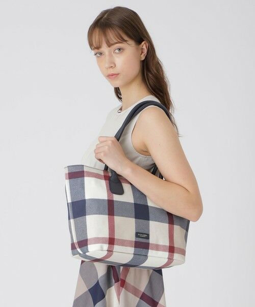 BLUE LABEL / BLACK LABEL CRESTBRIDGE / ブルーレーベル / ブラックレーベル・クレストブリッジ  ショルダーバッグ | クレストブリッジチェックPVCトート | 詳細13