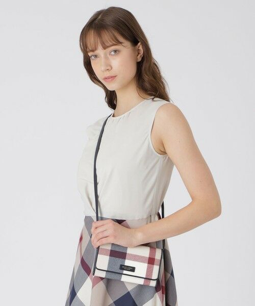 BLUE LABEL / BLACK LABEL CRESTBRIDGE / ブルーレーベル / ブラックレーベル・クレストブリッジ  ショルダーバッグ | クレストブリッジチェックPVCウォレットショルダー | 詳細21