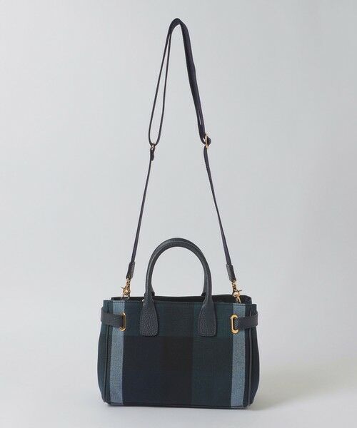 BLUE LABEL / BLACK LABEL CRESTBRIDGE / ブルーレーベル / ブラックレーベル・クレストブリッジ  ショルダーバッグ | クレストブリッジチェックキャンバスハトメミドルトート | 詳細3