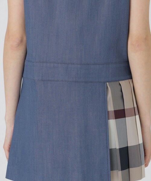 BLUE LABEL / BLACK LABEL CRESTBRIDGE / ブルーレーベル / ブラックレーベル・クレストブリッジ  ドレス | 【取扱店舗限定】スラブシャンブレーデニムジャンパースカート | 詳細4