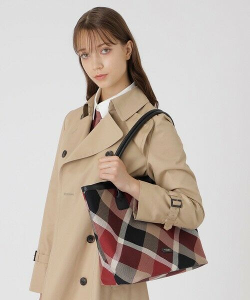 BLUE LABEL / BLACK LABEL CRESTBRIDGE / ブルーレーベル / ブラックレーベル・クレストブリッジ  ショルダーバッグ | クレストブリッジチェックカルゼトートバッグ | 詳細1