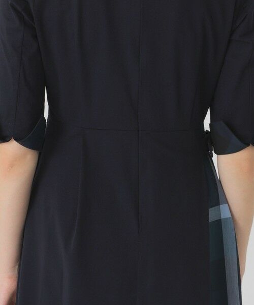 BLUE LABEL / BLACK LABEL CRESTBRIDGE / ブルーレーベル / ブラックレーベル・クレストブリッジ  ドレス | ピマコットンプレーティング天竺パーシャルチェックドレス | 詳細14