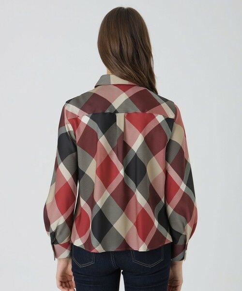 BLUE LABEL / BLACK LABEL CRESTBRIDGE / ブルーレーベル / ブラックレーベル・クレストブリッジ  シャツ・ブラウス | 【取扱店舗限定】クレストブリッジチェックサテンプリントブラウス | 詳細4