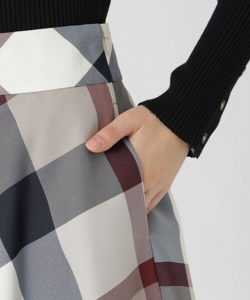 BLUE LABEL / BLACK LABEL CRESTBRIDGE / ブルーレーベル / ブラックレーベル・クレストブリッジ ミニ・ひざ丈スカート | 【一部店舗限定】クレストブリッジチェックフレアスカート | 詳細13