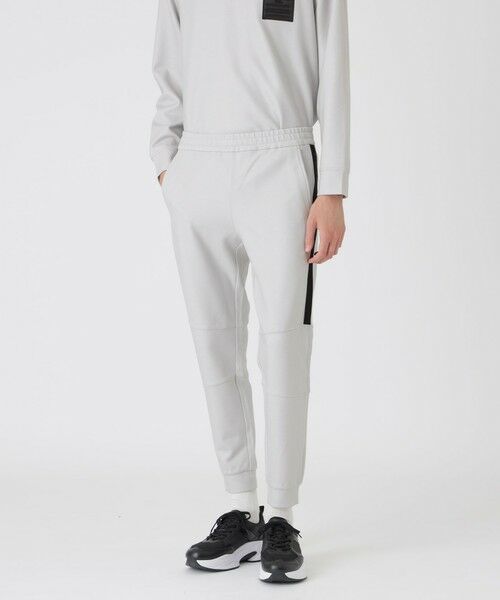 BLUE LABEL / BLACK LABEL CRESTBRIDGE / ブルーレーベル / ブラックレーベル・クレストブリッジ その他パンツ | 【BLACK lab.】ライトウェイトダウンファブリックトラックパンツ(オフホワイト2)