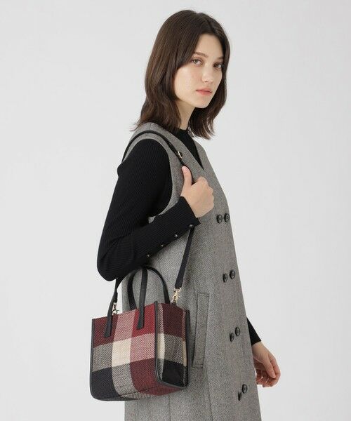 BLUE LABEL / BLACK LABEL CRESTBRIDGE / ブルーレーベル / ブラックレーベル・クレストブリッジ  ショルダーバッグ | クレストブリッジチェックスラブプリペラトート | 詳細7