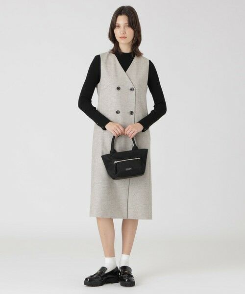 BLUE LABEL / BLACK LABEL CRESTBRIDGE / ブルーレーベル / ブラックレーベル・クレストブリッジ  ショルダーバッグ | 【BLACK OF BLACKs】ブラックナイロントート | 詳細1