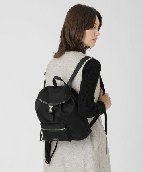 BLUE LABEL / BLACK LABEL CRESTBRIDGE / ブルーレーベル / ブラックレーベル・クレストブリッジ  ショルダーバッグ | 【BLACK OF BLACKs】ブラックナイロンバックパック | 詳細1