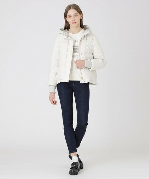 BLUE LABEL / BLACK LABEL CRESTBRIDGE / ブルーレーベル / ブラックレーベル・クレストブリッジ その他アウター | ハイマルチピーチタフタショートダウンコート | 詳細1