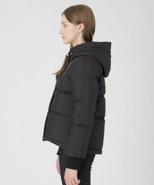 BLUE LABEL / BLACK LABEL CRESTBRIDGE / ブルーレーベル / ブラックレーベル・クレストブリッジ その他アウター | ハイマルチピーチタフタショートダウンコート | 詳細10