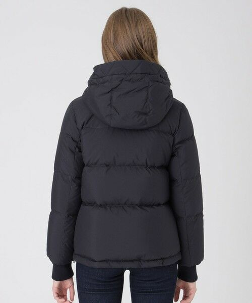 BLUE LABEL / BLACK LABEL CRESTBRIDGE / ブルーレーベル / ブラックレーベル・クレストブリッジ その他アウター | ハイマルチピーチタフタショートダウンコート | 詳細18