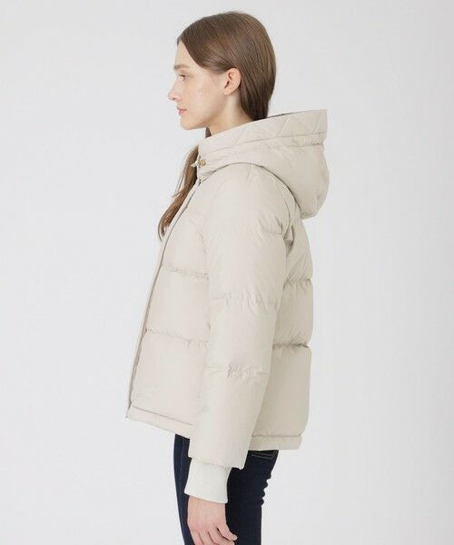 BLUE LABEL / BLACK LABEL CRESTBRIDGE / ブルーレーベル / ブラックレーベル・クレストブリッジ その他アウター | ハイマルチピーチタフタショートダウンコート | 詳細24