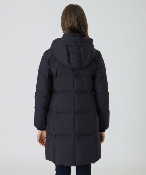 BLUE LABEL / BLACK LABEL CRESTBRIDGE / ブルーレーベル / ブラックレーベル・クレストブリッジ その他アウター | ハイマルチピーチタフタロングダウンコート | 詳細14