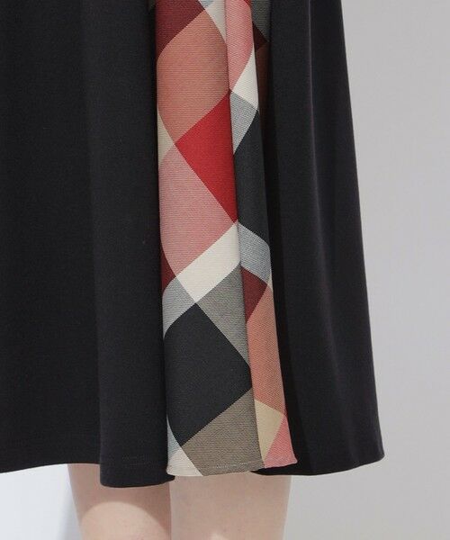 BLUE LABEL / BLACK LABEL CRESTBRIDGE / ブルーレーベル / ブラックレーベル・クレストブリッジ ドレス | 【WEB限定】ウールミックスストレッチポンチパーシャルチェックドレス | 詳細4