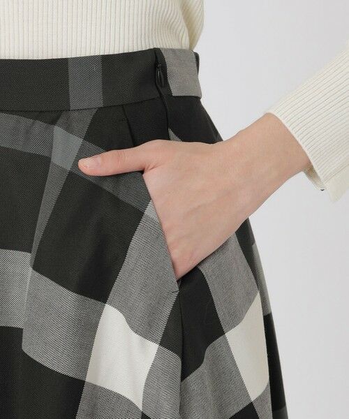 BLUE LABEL / BLACK LABEL CRESTBRIDGE / ブルーレーベル / ブラックレーベル・クレストブリッジ  ミニ・ひざ丈スカート | クレストブリッジチェックサキソニーフレアスカート | 詳細6