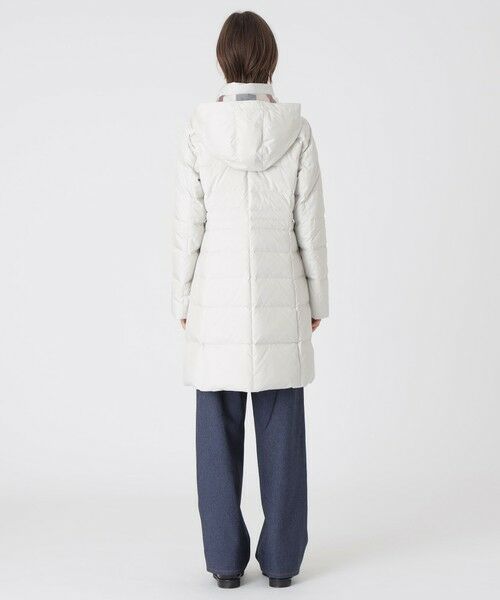 BLUE LABEL / BLACK LABEL CRESTBRIDGE / ブルーレーベル / ブラックレーベル・クレストブリッジ その他アウター | 【一部店舗限定】タフタロングダウンコート | 詳細4