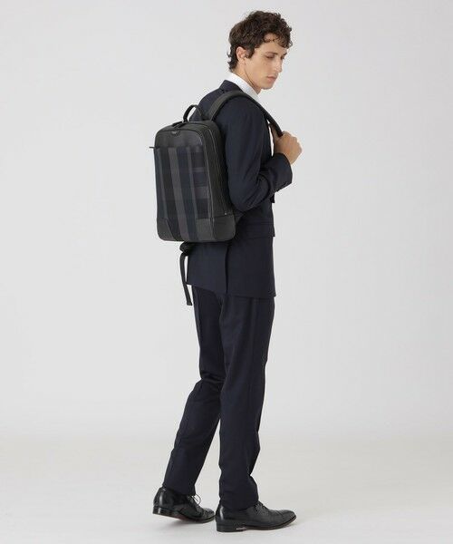 BLUE LABEL / BLACK LABEL CRESTBRIDGE / ブルーレーベル / ブラックレーベル・クレストブリッジ  ショルダーバッグ | 【一部店舗限定】トーナルクレストブリッジチェックバックパック | 詳細2