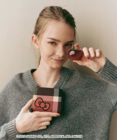 BLUE LABEL / BLACK LABEL CRESTBRIDGE / ブルーレーベル / ブラックレーベル・クレストブリッジ  財布・コインケース・マネークリップ | 【ハローキティコラボ】PVC二つ折り財布