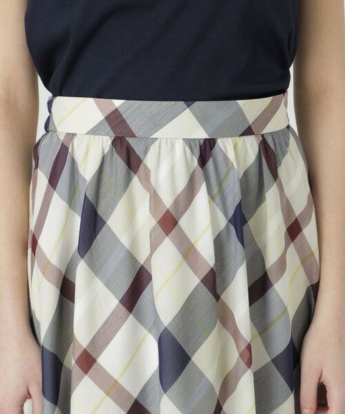 BLUE LABEL / BLACK LABEL CRESTBRIDGE / ブルーレーベル / ブラックレーベル・クレストブリッジ  ミニ・ひざ丈スカート | 【一部店舗限定】クレストブリッジチェックシアーポプリンスカート | 詳細10